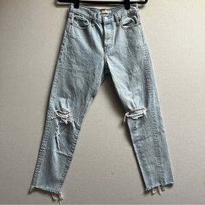 Levi’s wedgie Light Blue Distressed Women's Buttonfly Jeans Sz 26